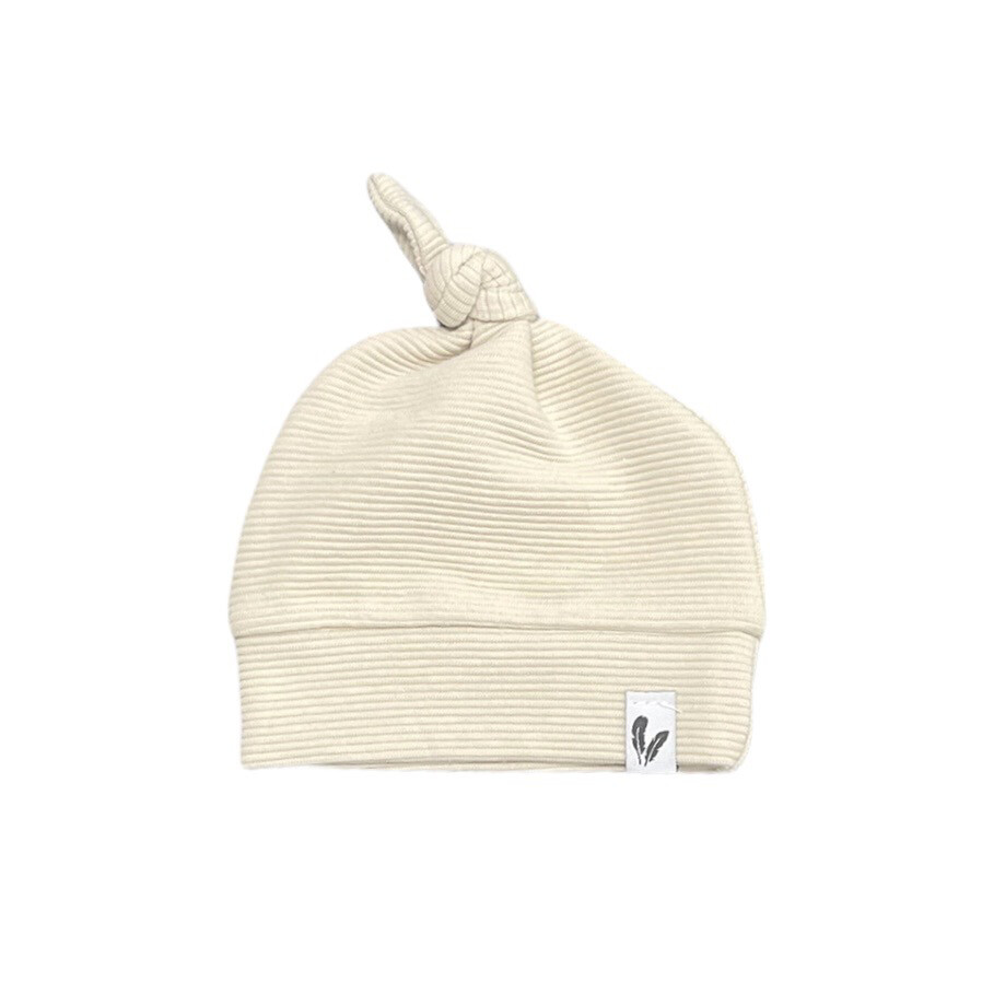 Knoopmutsje Rib Beige - Feathers®
