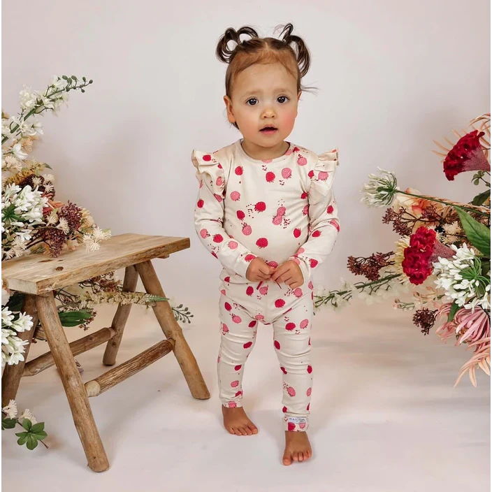May Mays baby broekje Bella frambozen