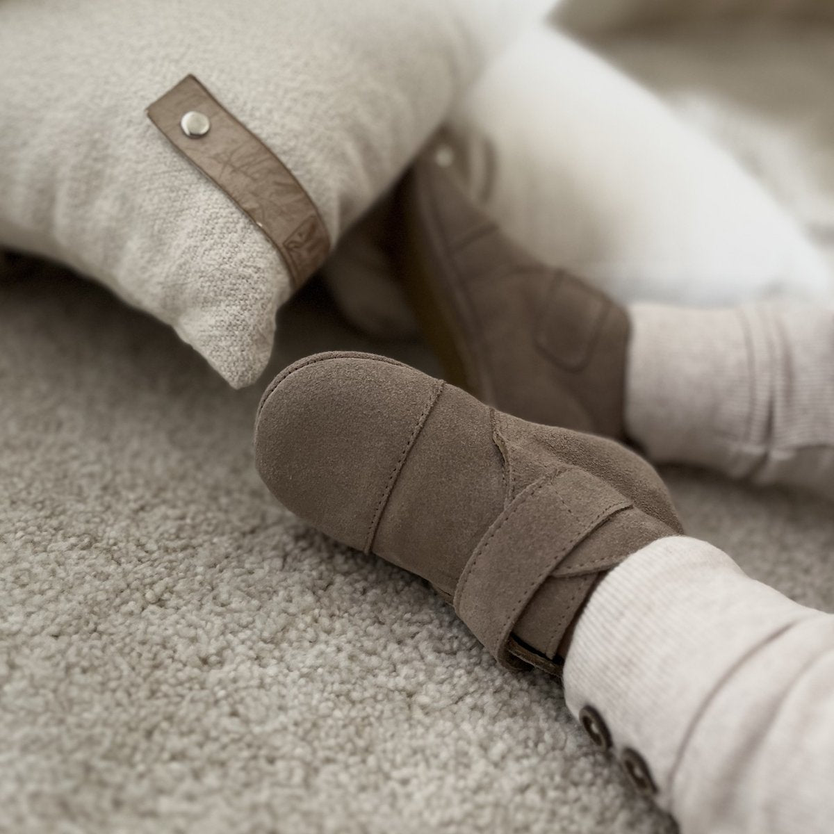 Suede Classic Boots - Taupe