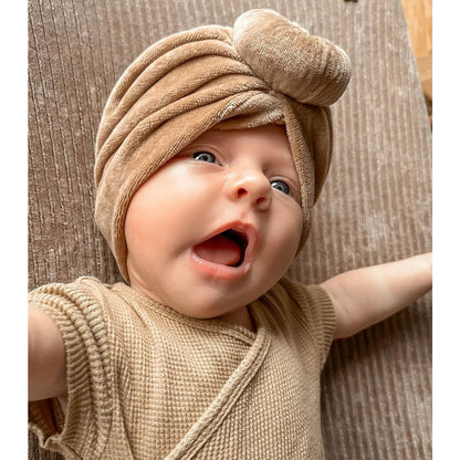 May Mays turban mutsje Mae velvet taupe