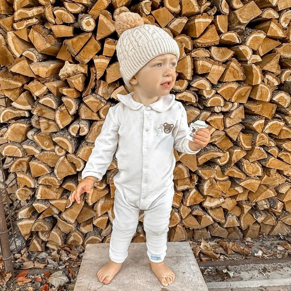 May Mays wintermutsje Oliver gebreid beige pompom