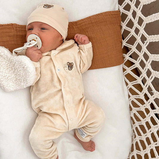 May Mays newborn mutsje Teddy beertje beige