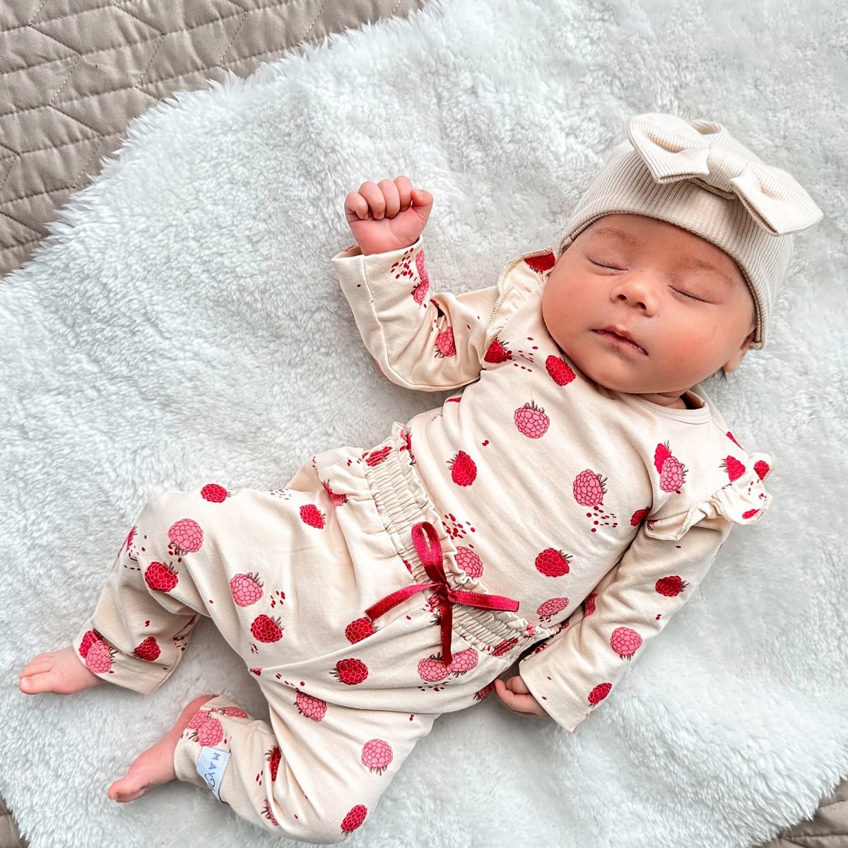 May Mays romper Bella ruffle frambozen